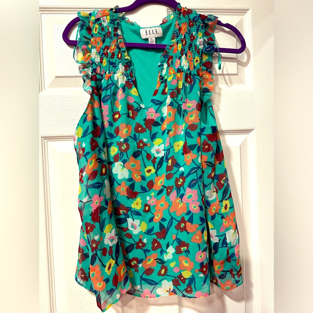 Elle top size XL